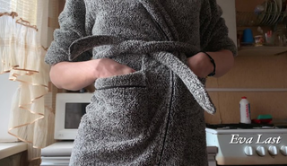 Жесткий секс на завтрак: русскую сучку оттрахали во все дырки