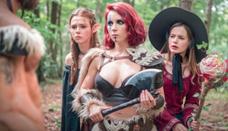 Жестко отодрал молодую шлюху в узкую киску