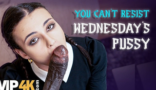 Шепелявая красотка сосет хуй как профессионалка