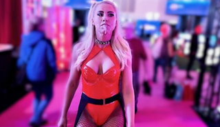 Жесткий секс на VENUS: экстремальная спермодорожка в Берлине!