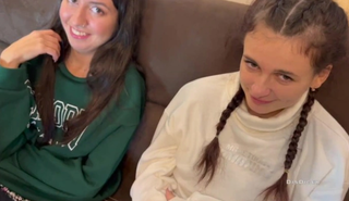 'Жесткий трах с двумя красотками: подцепили и оттрахали'