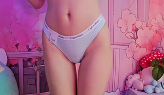 Жесткий секс на примерке: трахнули в Кальвин Кляйн трусиках и стрингах